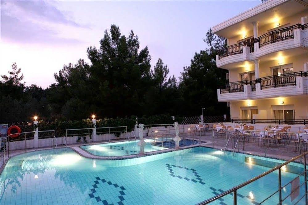 פוטוס Hotel Sirines Complex מראה חיצוני תמונה